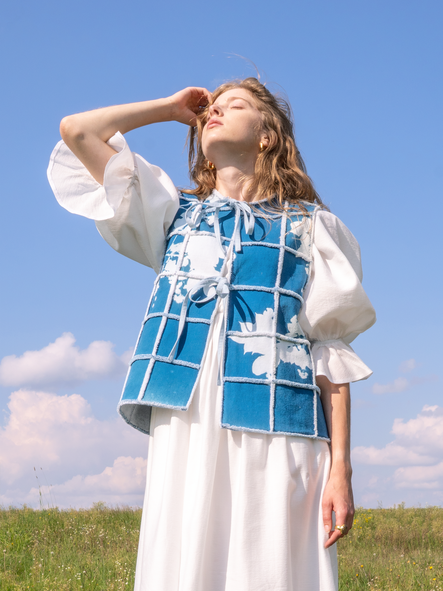 Kamizelka jeansowa patchwork cyjanotypia surowe wykończenie oversize S-L